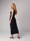 Силуетна чорна сукня міді без рукавів з драпіруванням | 6838611 | фото 2