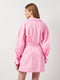 Расклешенное розовое платье-рубашка с завязками на рукавах | 6840583 | фото 3