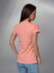 Персикова бавовняна футболка з яскравим малюнком  | 6845269 | фото 3