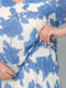 Голубое платье А-силуэта в принт с коротким рукавом | 6845357 | фото 7