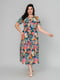 Разноцветное платье А-силуэта в принт с коротким рукавом | 6845366