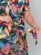 Разноцветное платье А-силуэта в принт с коротким рукавом | 6845366 | фото 6