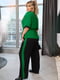 Костюм зелений: блуза з декором та штани з лампасами  | 6846517 | фото 2