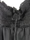 Чорна сукня з вирізом “каре”, декорована оборкою | 6849737 | фото 3