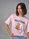 Хлопковая розовая футболка с принтом медвежонка | 6851476 | фото 7