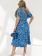 Сукня синя міді на запах з абстрактним малюнком | 6857589 | фото 4