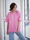 Рожева подовжена футболка оверсайз | 6858016 | фото 4