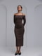 Трикотажное коричневое платье в рубчик с открытыми плечами | 6853141 | фото 3