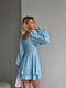 Блакитна сукня міні з мусліну в квітковий принт з подвійною спідницею, прикрашеною рюшею | 6858663 | фото 3