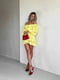 Жовта сукня міні з мусліну в квітковий принт з регульованою збіркою на грудях та широкими об”ємними рукавами | 6858665 | фото 8