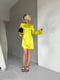Жовта сатинова сукня міні  з відкритою спиною та елегантною зав`язкою | 6858679 | фото 9
