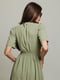 Сукня оливкового кольору з V-подібним вирізом | 6859545 | фото 5