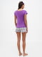 Бавовняна пурпурово-сіра піжама з принтом: футболка та шорти | 6865587 | фото 2