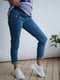 Сині джинси-бойфренди для вагітних з м'якою широкою резинкою під животик | 6865975 | фото 4