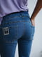 Сині джинси-бойфренди для вагітних з м'якою широкою резинкою під животик | 6865975 | фото 7