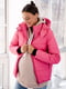 Рожева курточка з капюшоном та знімною вставкою для вагітних | 6866031 | фото 7