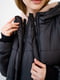 Довга чорна курточка з капюшоном та знімною вставкою для вагітних | 6866035 | фото 2