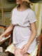 Біла принтована сукня для вагітних та годуючих мам з секретом для годування | 6866068 | фото 2