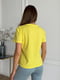 Жовта бавовняна футболка з принтом та написом | 6871797 | фото 3