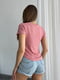 Рожева футболка у рубчик з вишитим декором | 6871806 | фото 3