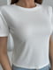 Біла однотонна еластична футболка у рубчик | 6871810 | фото 4