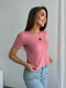 Рожева футболка в рубчик з вирізом на спинці | 6871824 | фото 2