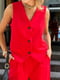 Элегантный красный костюм: желетка и брюки | 6873913 | фото 4