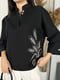 Чорна вільна сорочка з дизайнерською вишивкою “Колоски” | 6874290 | фото 3