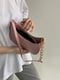 Рожева сумка-багет з ремінцем-ланцюжком | 6875179 | фото 4