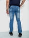 Прямые синие джинсы с потертостями | 6888259 | фото 4