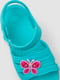 Резиновые сандалии-сабо бирюзового цвета с джибитсами | 6888773 | фото 2