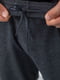 Трикотажные темно-серые брюки | 6888989 | фото 6
